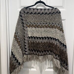 SAACHI Poncho shawl Sweater gray ruana fringe off shoulder lightweight knit boho